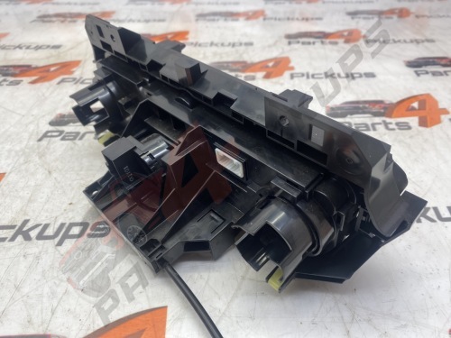2022 Isuzu Dmax Utility Heater Control Panel 8975436841 2021-2024