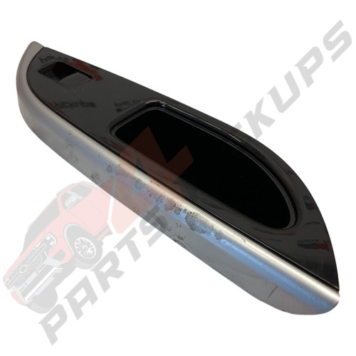 2019 Mitsubishi L200 Barbarian Driver Side Rear Window Switch 2015-2019