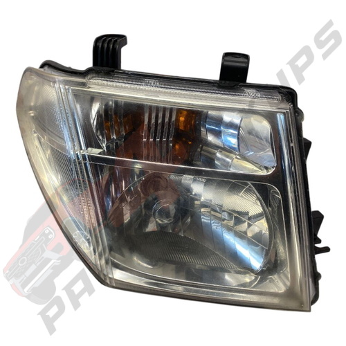 2008 Nissan Navara D40 Drivers Side Headlight 2005-2010