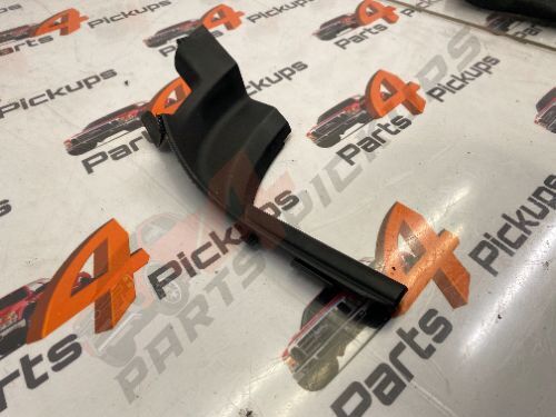 2013 Isuzu Dmax Yukon Passenger Side Windscreen Trim 2012-2017