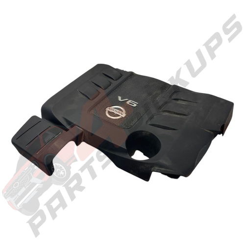 2014 Nissan Navara V6 Engine Cover 2010-2015