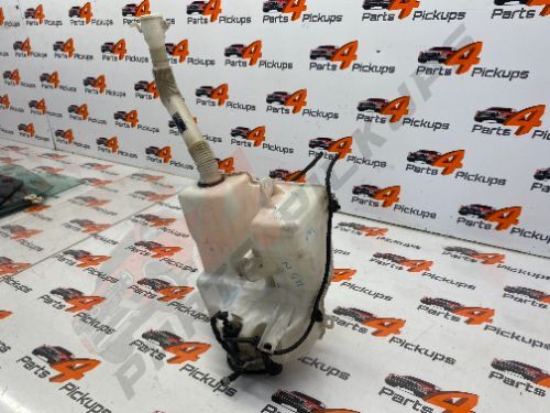 2018 Mitsubishi L200 Warrior Washer Bottle & Motor 2015-2019