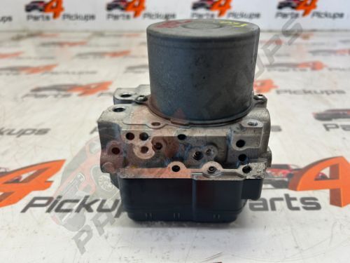 Toyota Hilux ABS Pump / Modulator / Unit 2011-2015