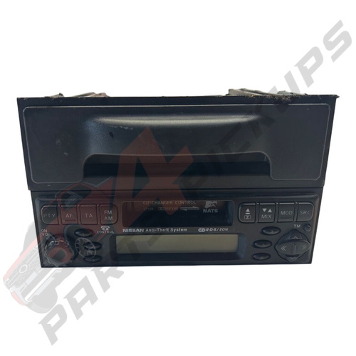 Nissan Navara Radio & Cup Holders 2002-2004