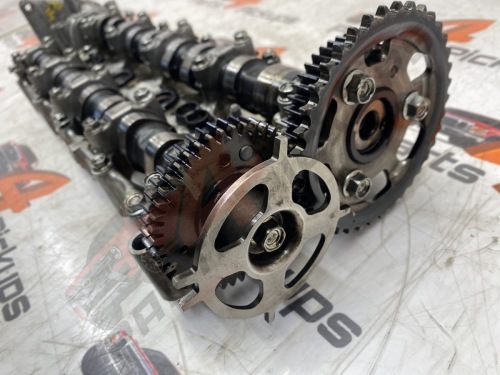 2018 Isuzu D-Max Yukon Pair of Camshafts with Carrier 2017-2021