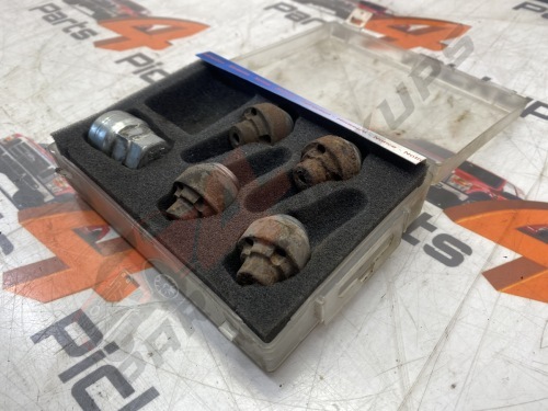 2010 Ford Ranger Thunder Set of 4 Locking Wheel Nuts 2006-2012
