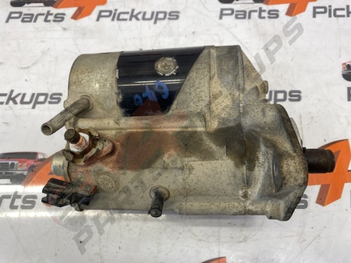 Toyota Hilux Starter motor 28100-0L053 (11 teeth) 2016-2023