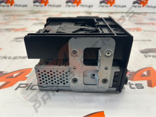 Nissan Navara Radio & Cup Holders 2002-2004