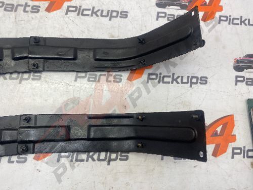 2002 Ford Ranger XLT Pair Of Door Sill Trims 1999-2006